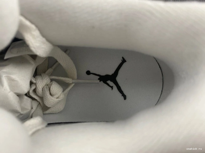 Rep Onekick AQ9129-001 Moments Frozen 4 Air Jordan 0708
